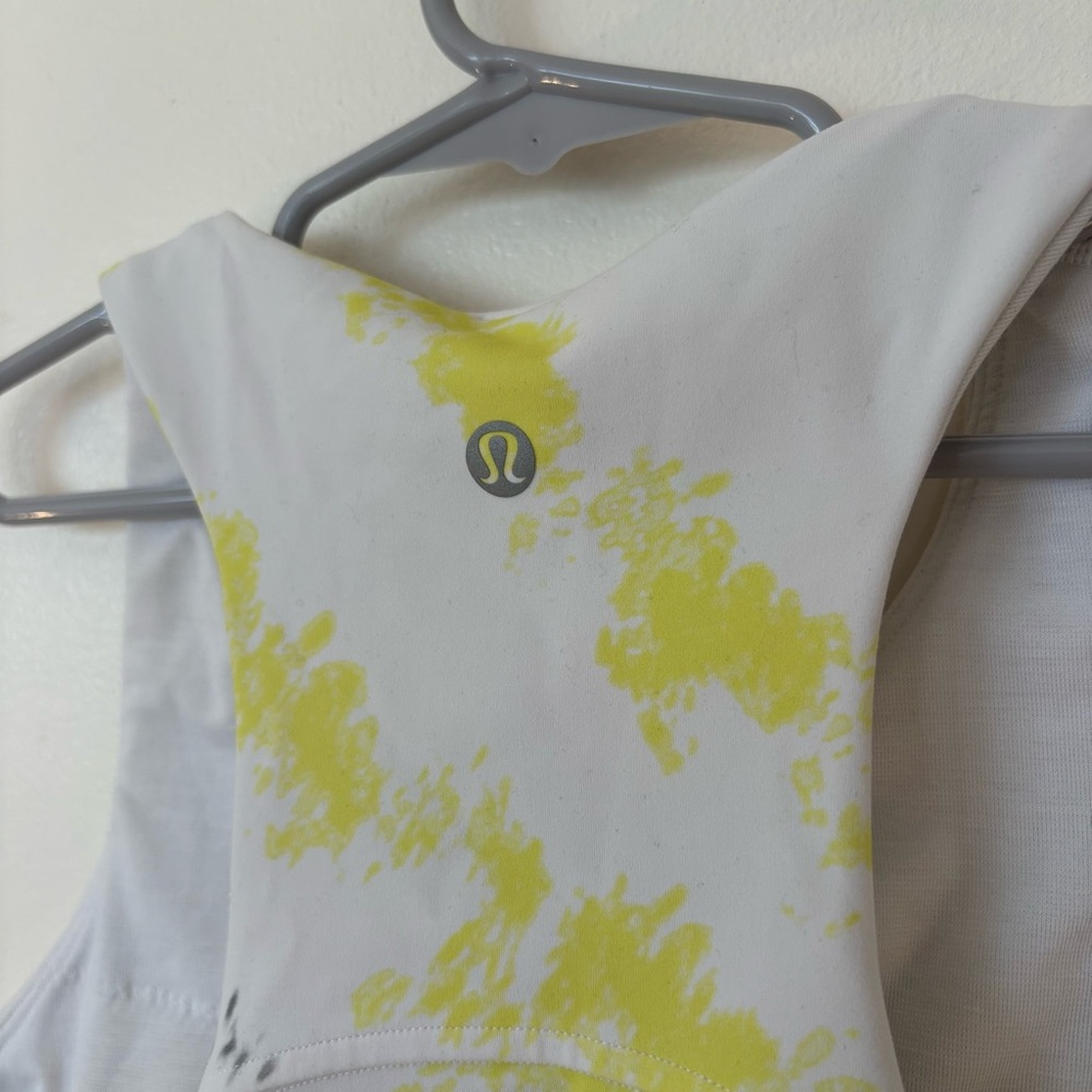 Lululemon Invigorate Sports Bra Size 6 White Base Yellow Splashes Pads Included - Picture 4 of 5